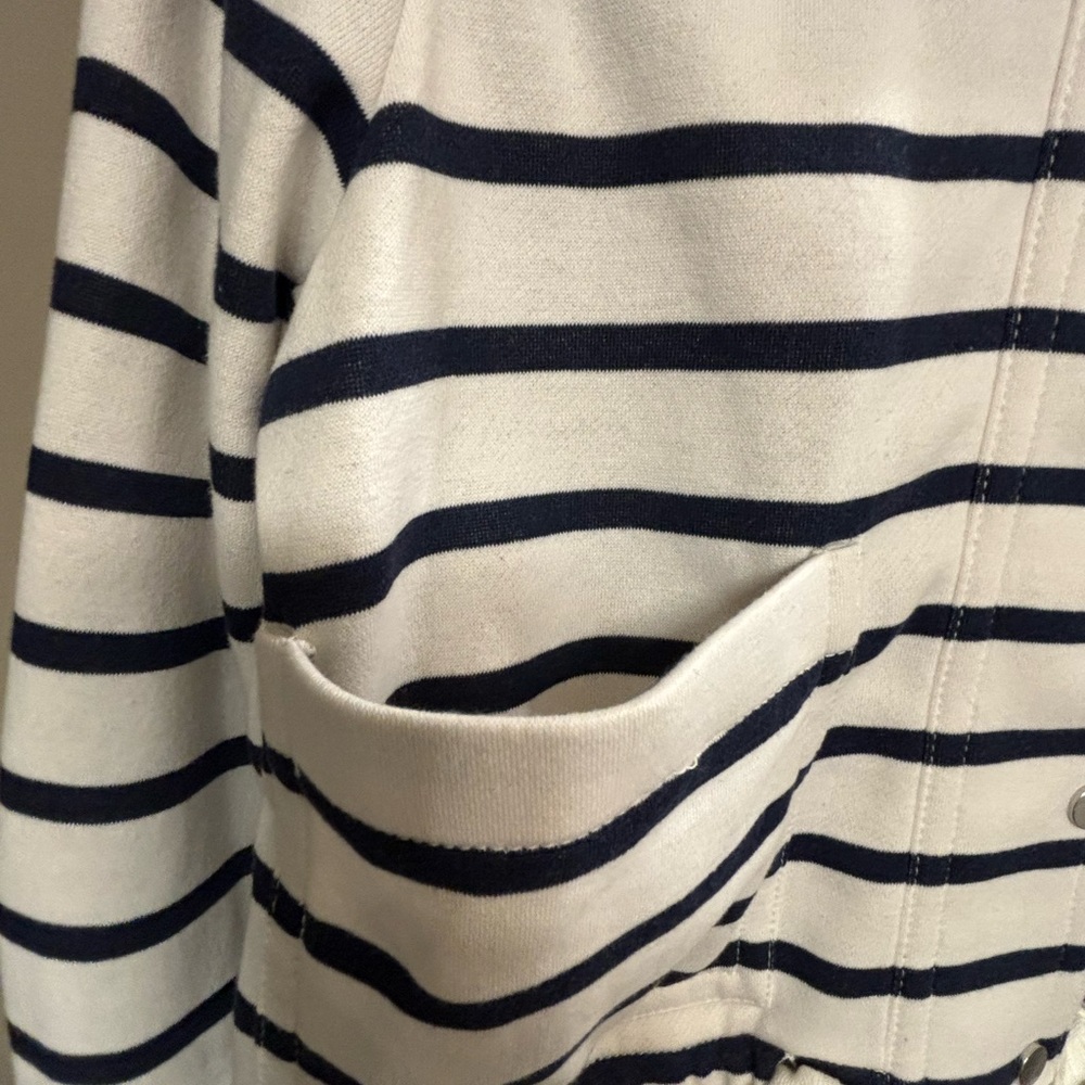 Nwt Loft Medium Petite Cropped Jacket - image 5